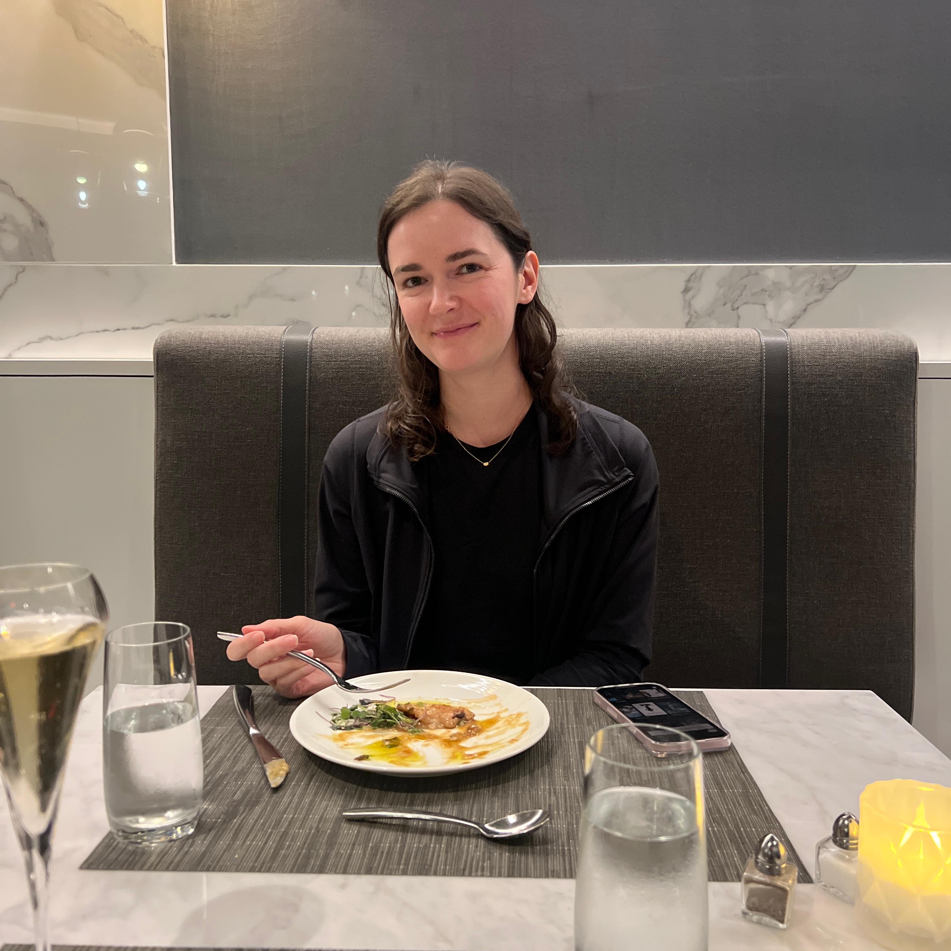 United Polaris lounge